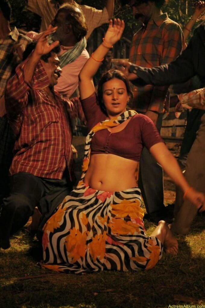 Pooja Gandhi Hot Stills From Dandupalya Movie Hot Photos Actress Album