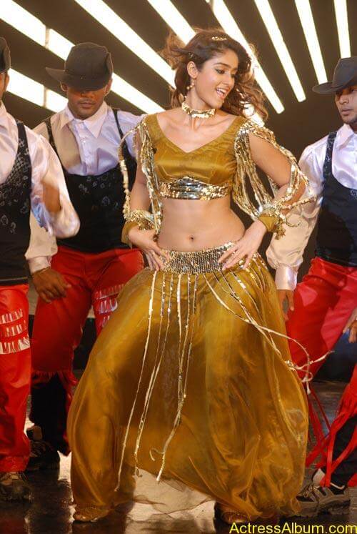 latest-ileana-hot-stills-rechipo (3)