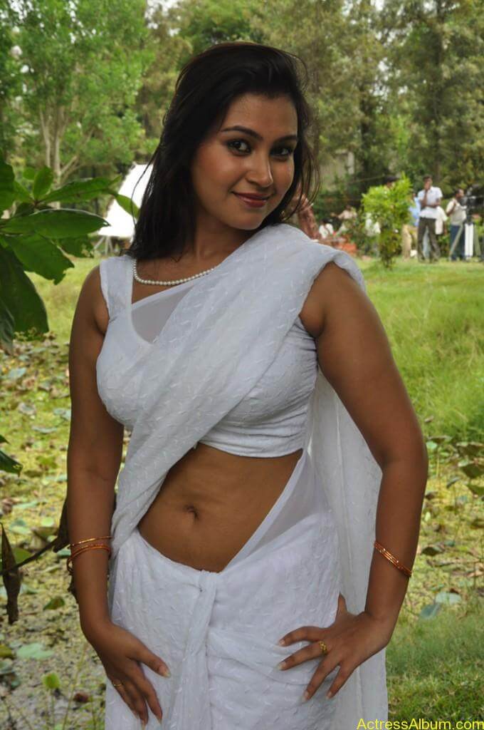 Tamil-Unkown-Spicy-Item-Girl-pictures-680x1024