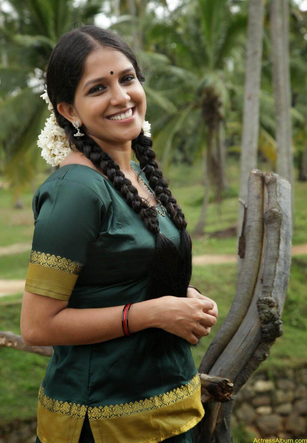 Aparna-Nair-Hot-in-Pattu-Pavada-and-Blouse-4