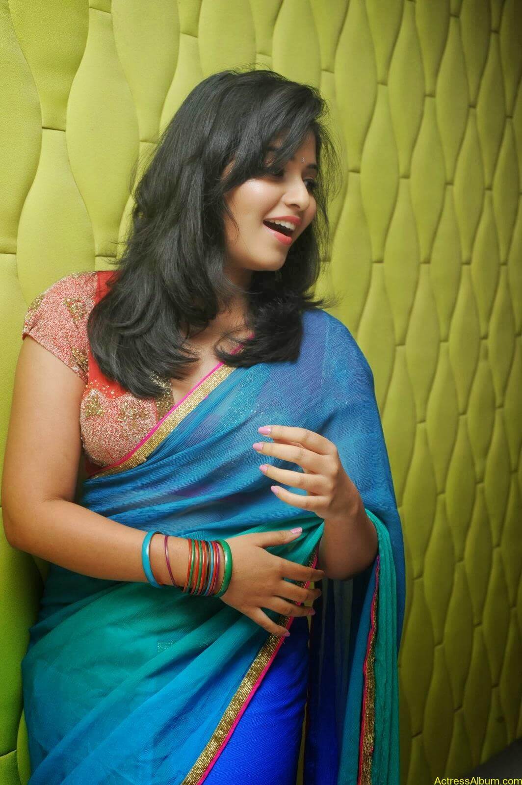 Anjali hot photos at masala movie (6)