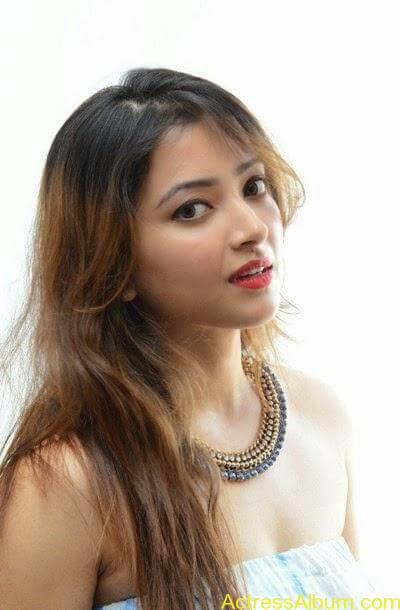 400px x 610px - Swetha Basu Prasad Latest Images Gallery - Actress Album