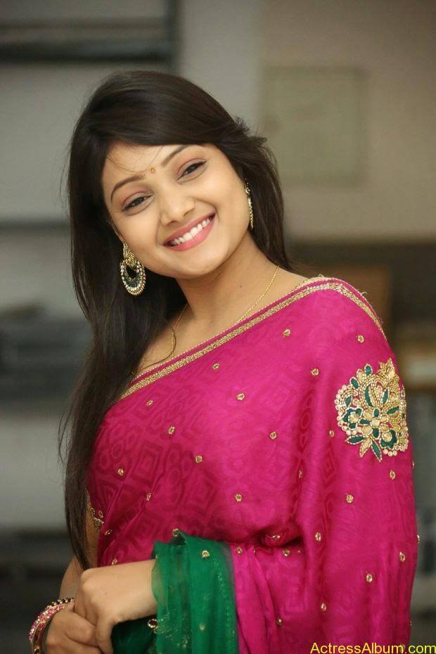 Telugu Actress Priyanka latest wallpapers in pink saree (7)