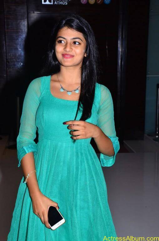 Actress-Anandhi-latest-Photos-stills-pictures-1