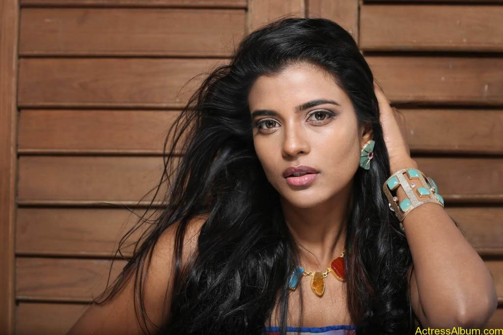 aishwarya-rajesh-new-photoshoot-stills-3