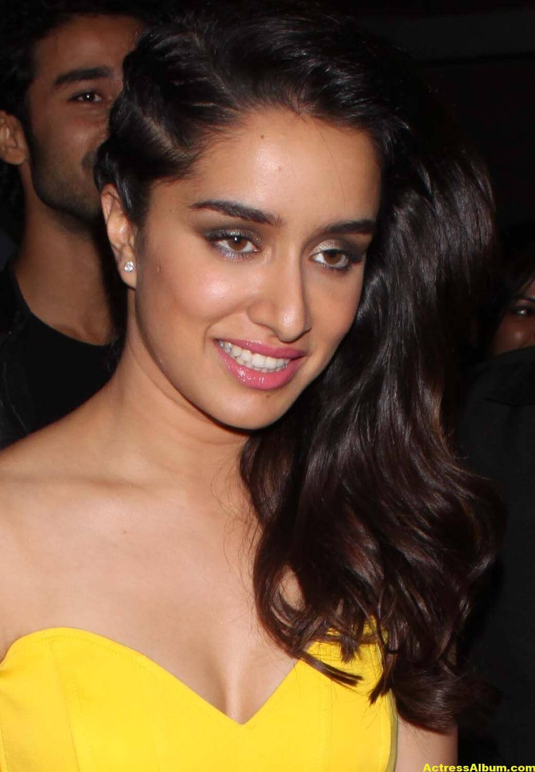 Shraddha-Kapoor-Latest-Photos-Stills-Images-1 - Actress Album