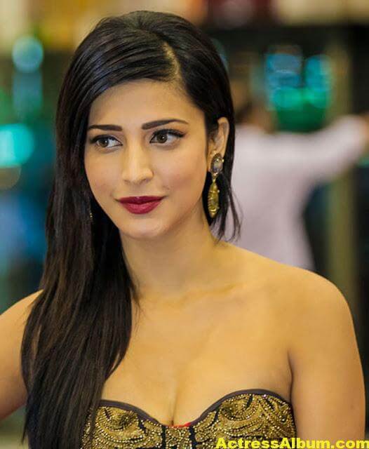 Sruthi Hasan Hot Photos - Actress Album