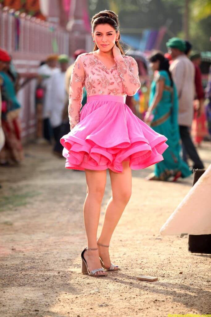 Beauty Galore HD : Hansika Motwani In Pink Frock Skirt Hot