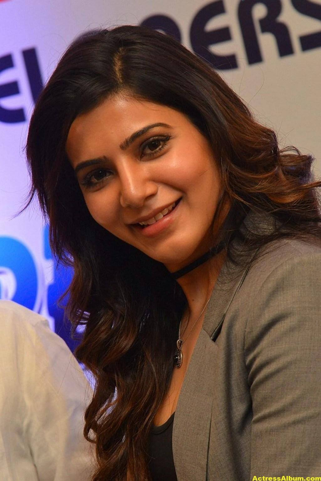 Tamil Actress Samantha Latest Photos in Black Shirt 6 - Actress Album