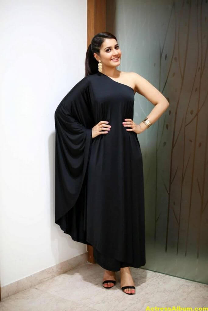 Actress Rashi Khanna Hot In Black Dress 3