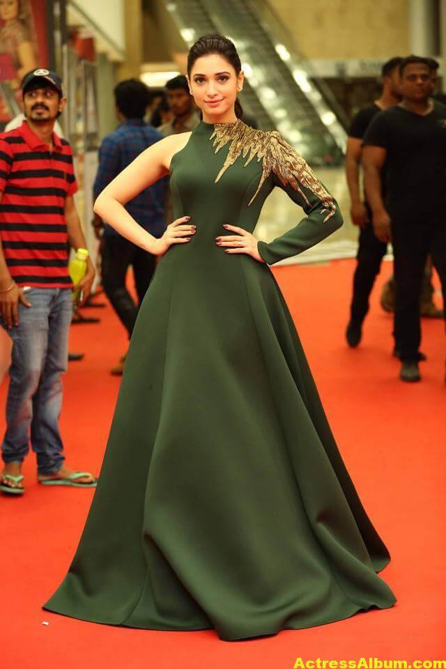 Tamanna Photos In Green Dress At Cinemaa Awards