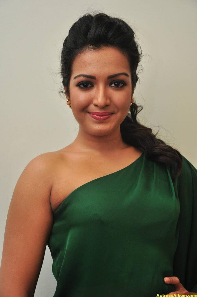 Catherine Tresa Hot Photos