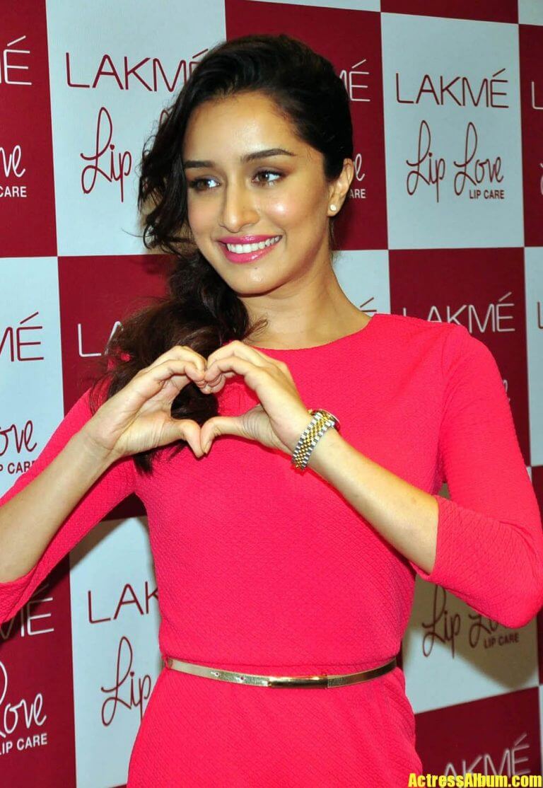 Bollywood Actress Shraddha kapoor Photos In Pink Dress - Actress Album