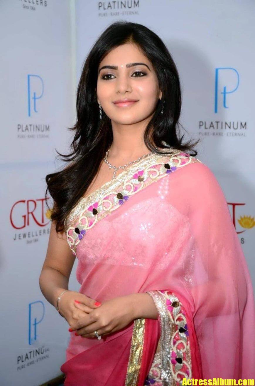 Samantha Cute Looking Images In Pink Saree