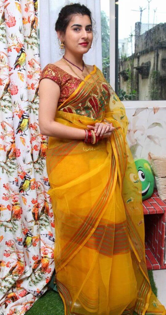 South Indian Actress Archana Veda Hot Photos In Yellow Saree - Actress ...
