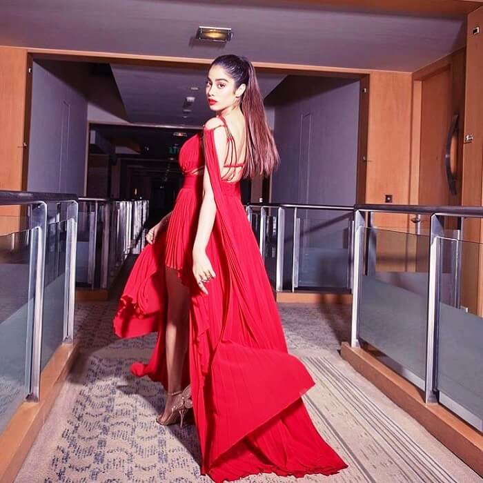 Janhvi Kapoor Pics In Red Dress