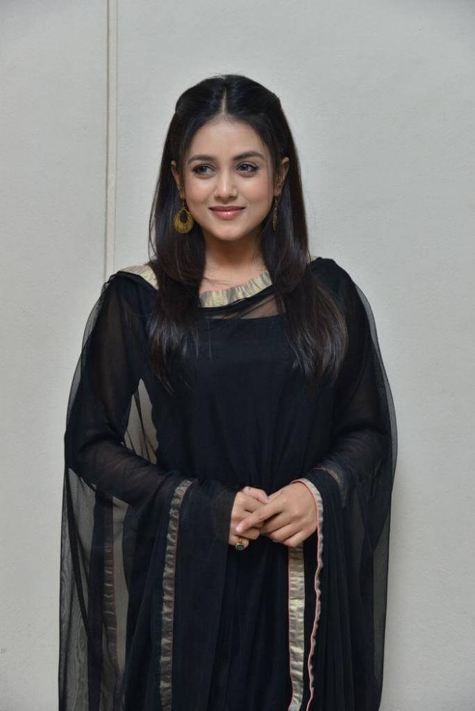 Actress Mishti Chakraborthy Photos in Black Dress