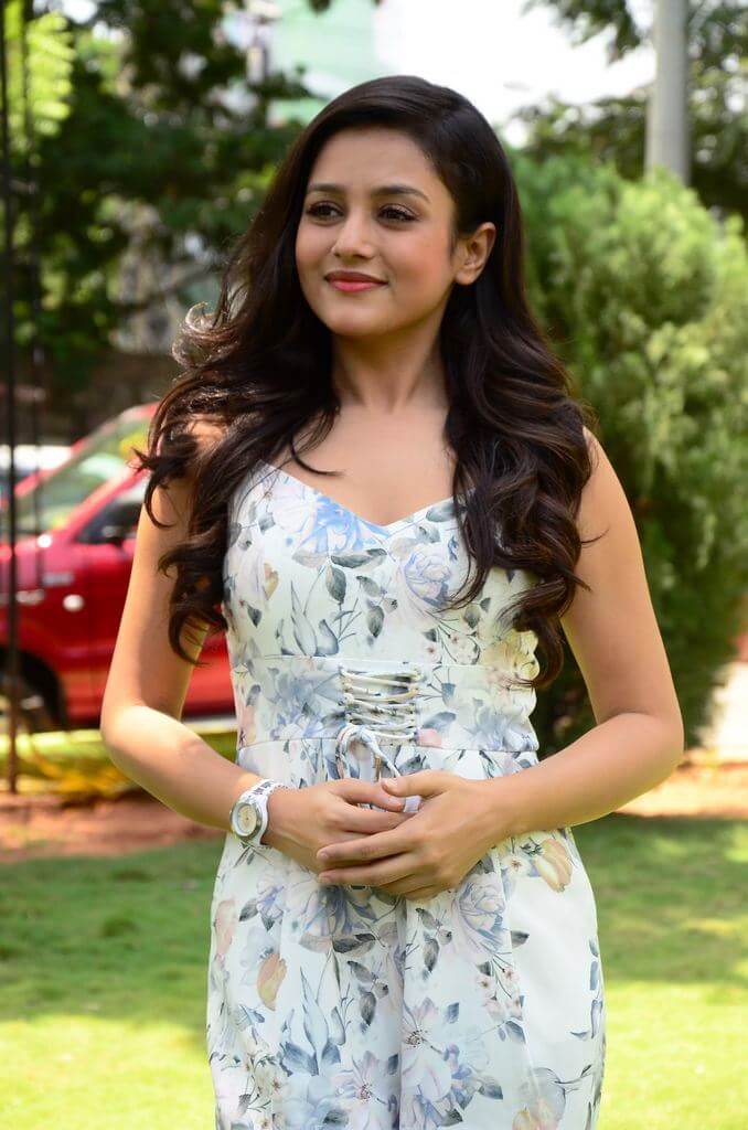 Actress Mishti Chakraborty Cute Photoshoot Gallery