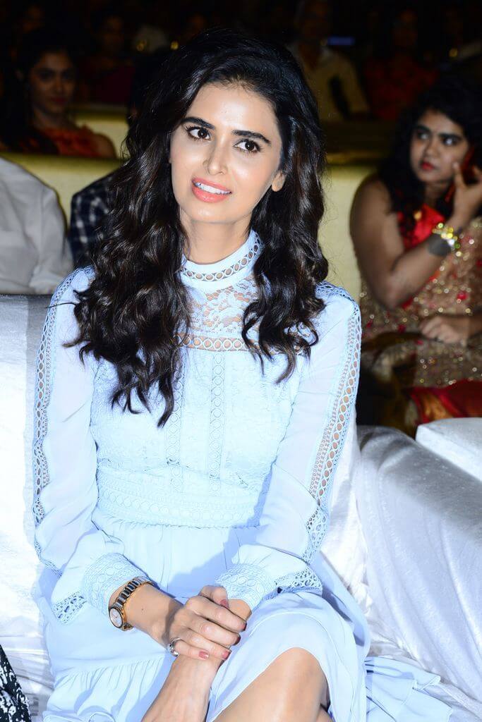 Meenakshi Dixit Spicy Images In White Skirt
