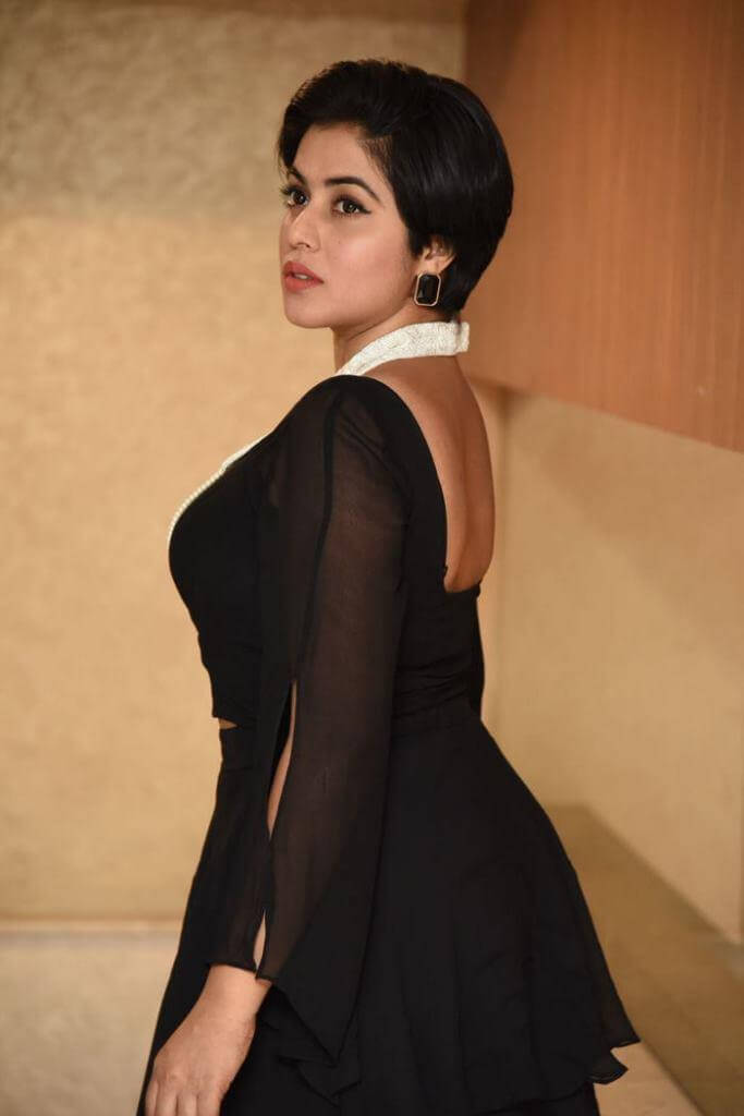 Images Of Poorna In The Black Dress