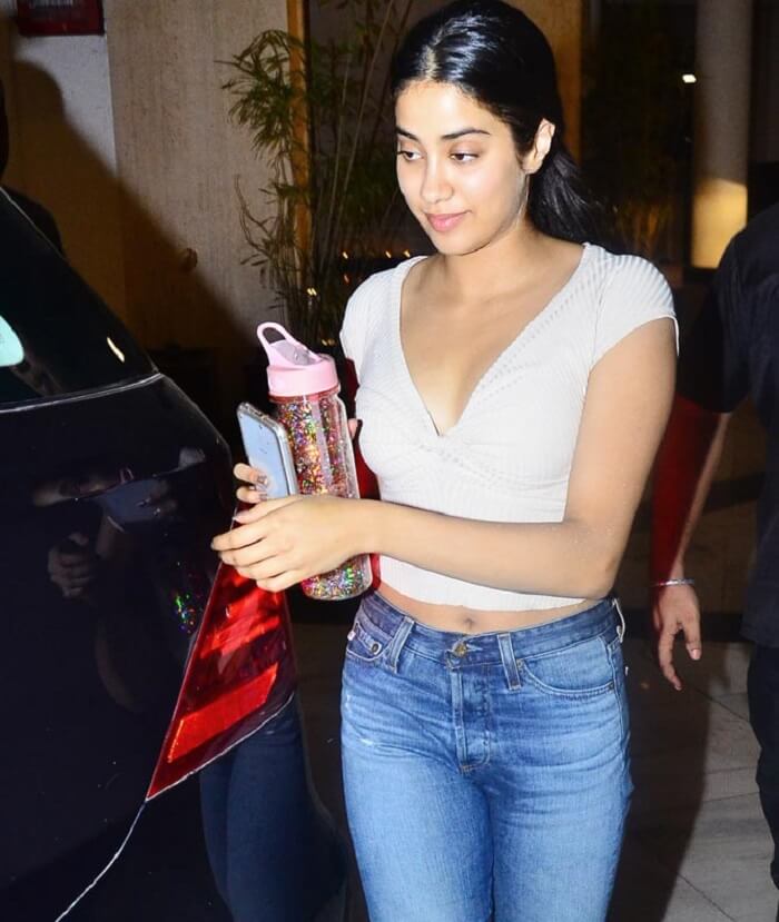 Hot Beauty Janhvi Kapoor Spotted In White Shirt