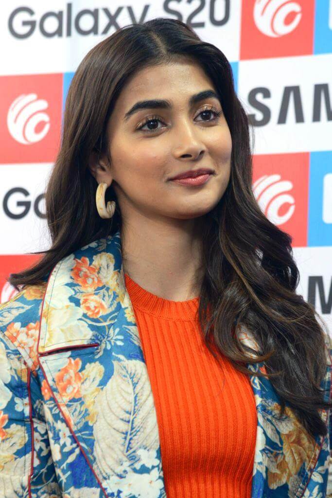 Pics Of Pooja Hegde At Samsung S20 Launch Event In Big C