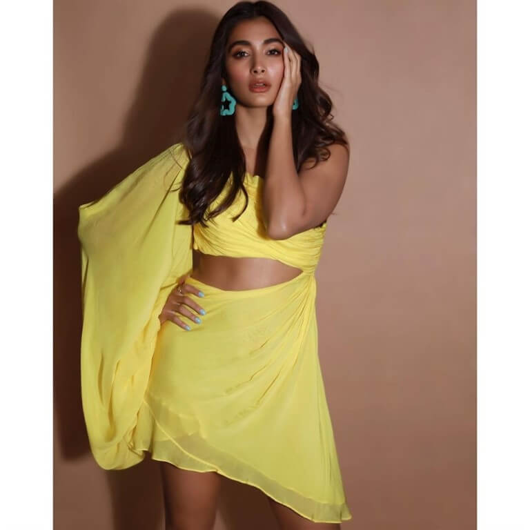 Pooja Hegde In Yellow Dress
