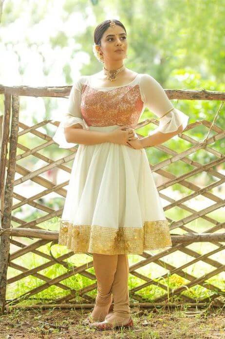Television Anchor Sreemukhi Recent Photoshoot Pictures
