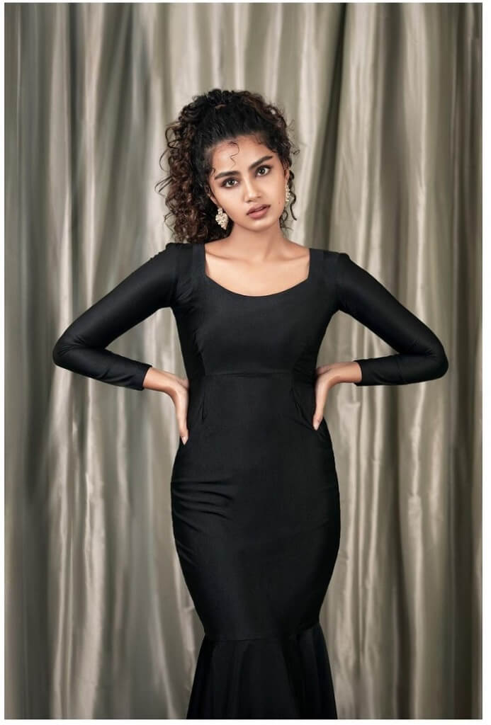 Anupama Parameswaran Stylish Pics In Black Dress 