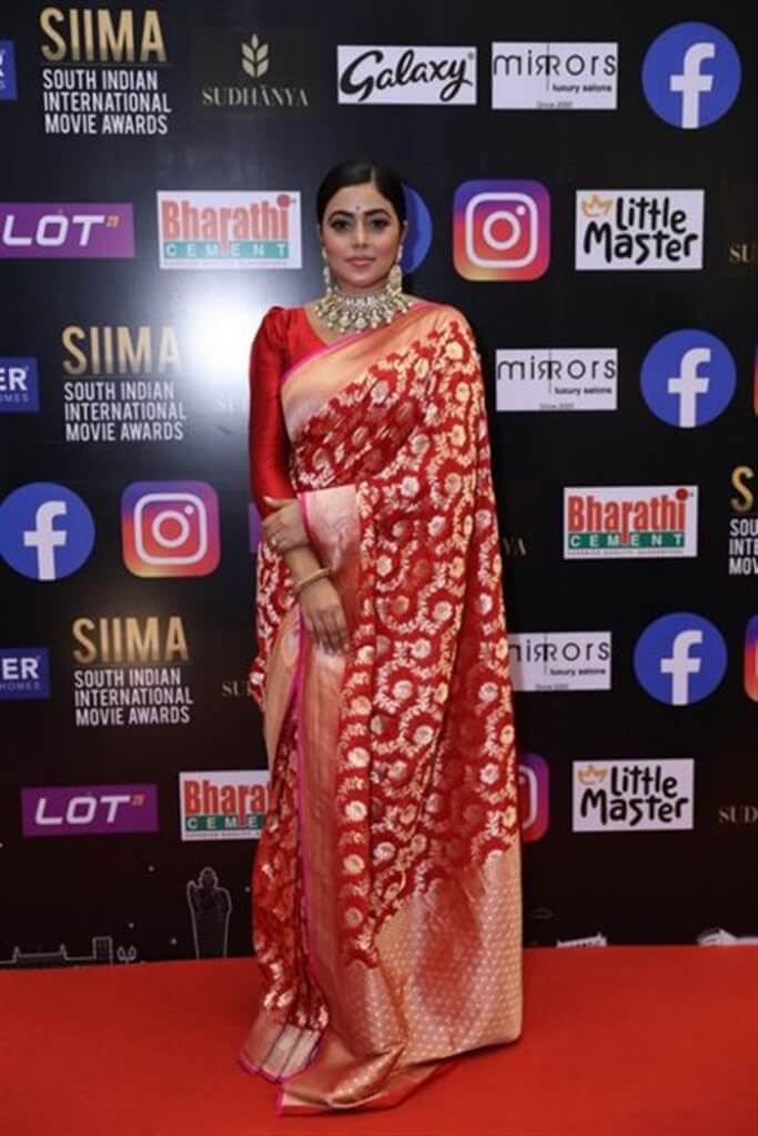 Poorna Pics At SIIMA Awards 